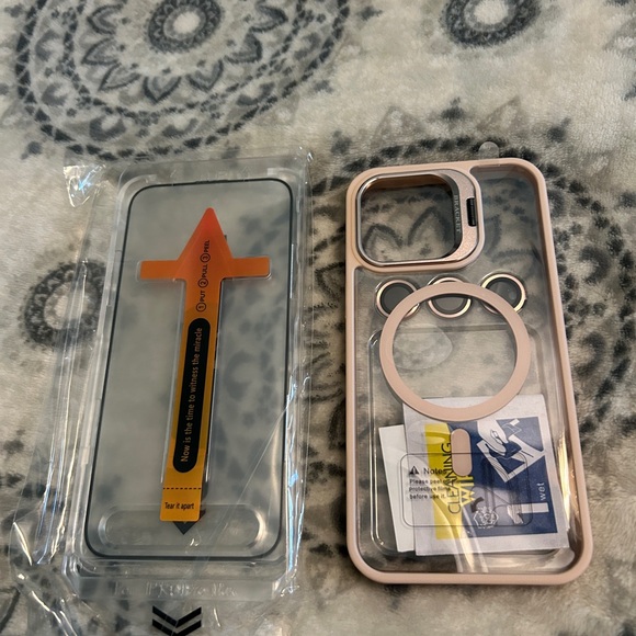 iPhone 15 Pro Max case. 📱📱 - Picture 2 of 3